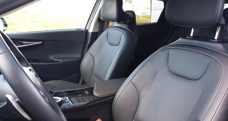 Kia EV6 cena 239900 przebieg: 11100, rok produkcji 2023 z Strzelin małe 379